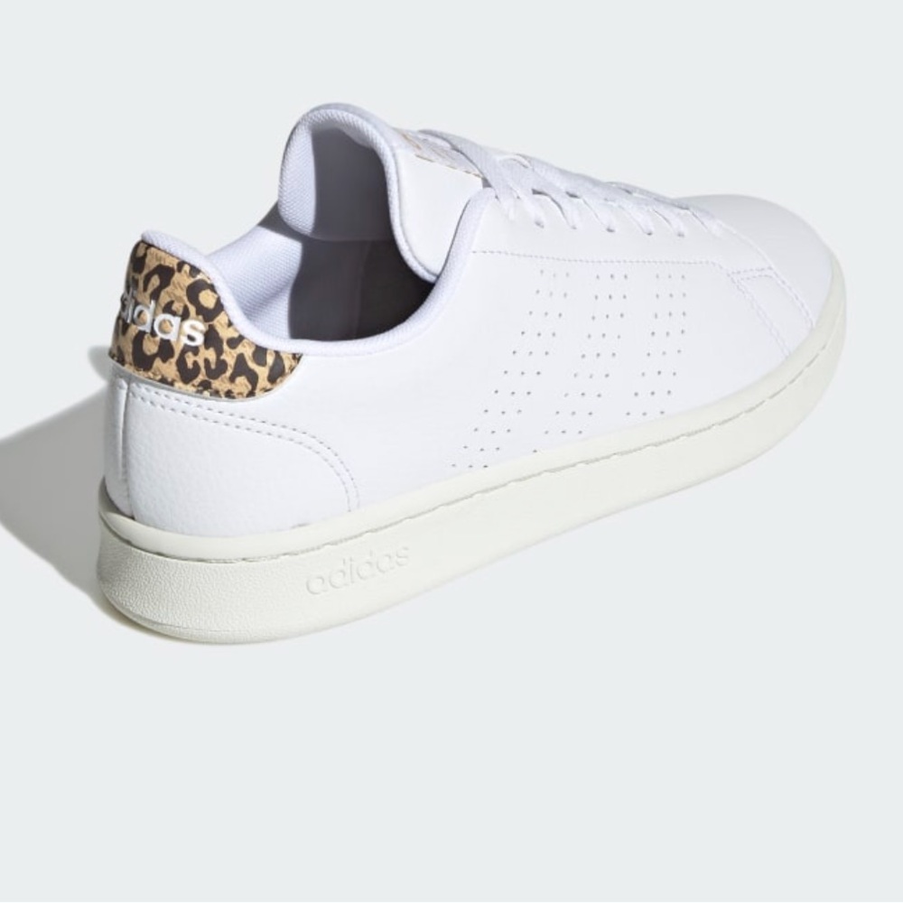 Adidas NWT Advantage shoes white & leopard print women’s 8 - Picture 2 of 8